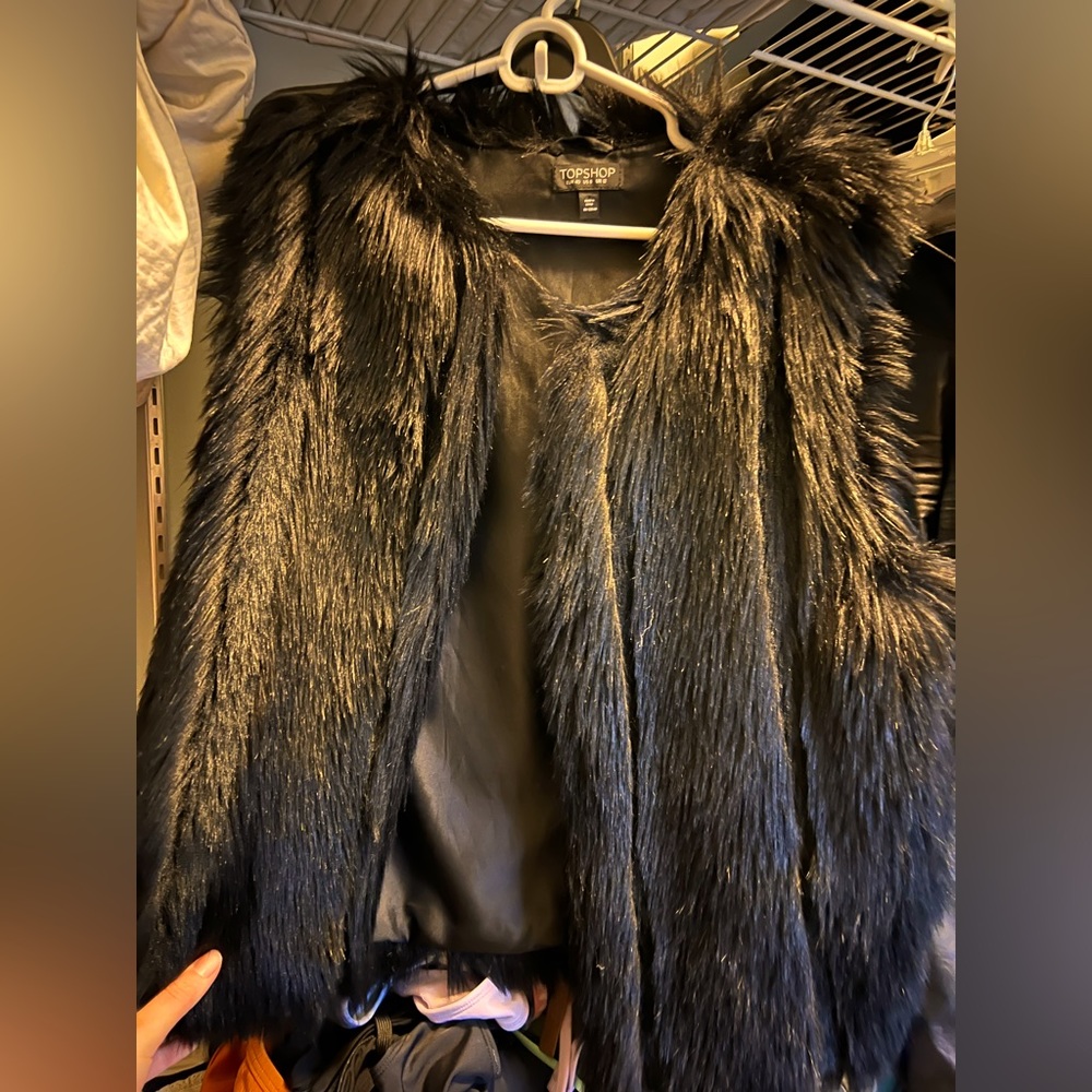 Top shop fur vest